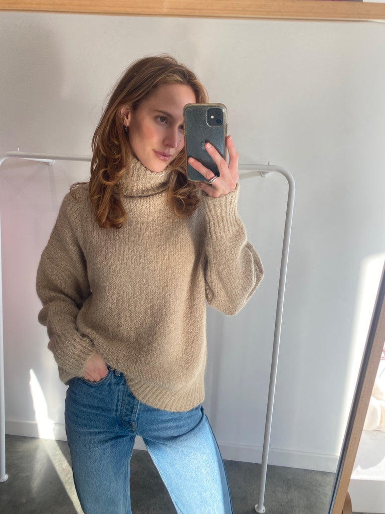 Isabel Marant Loose fitted turtleneck knit